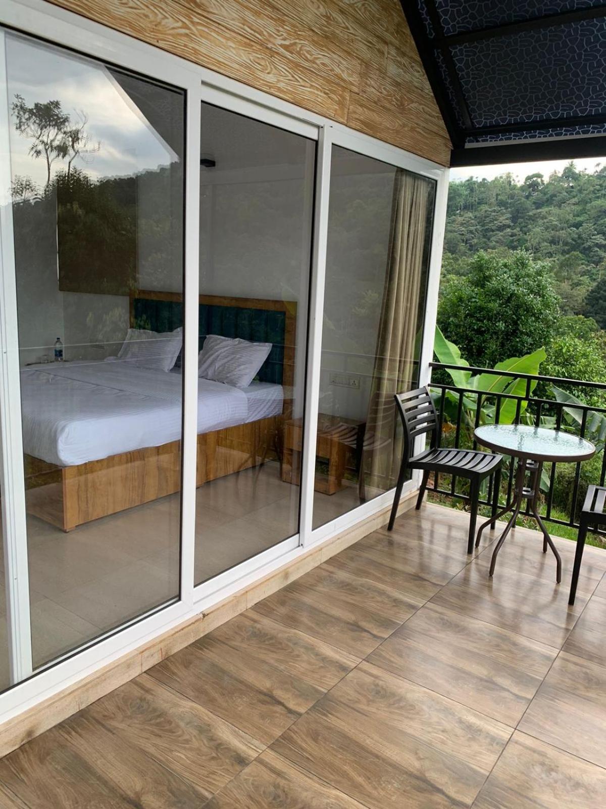 Bed and Breakfast Misty Hideout Kakkadampoyil Экстерьер фото